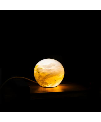 ATLAS TABLE LAMP